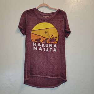 Disney Womens Sz L Hakuna Matata Lion King Burnout Graphic T-Shirt Top Maroon